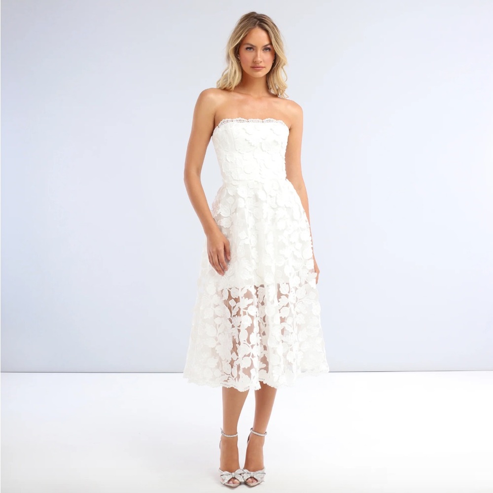 Helsi Florence White Floral Dress Bridal Worn Once, professionally dry cleaned